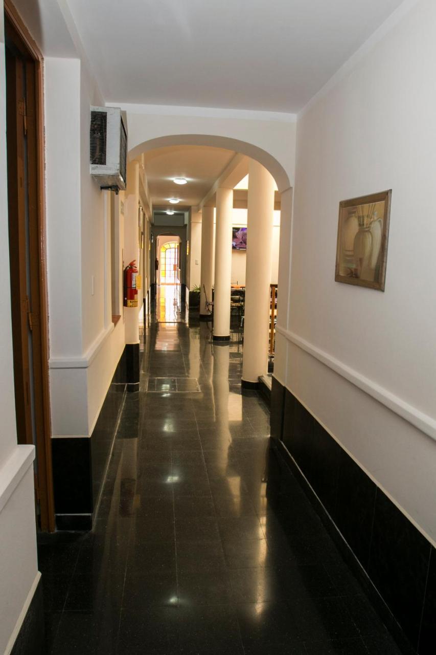 Inn Amigos De La Linda